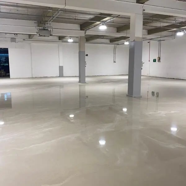 unoccupied-industrial-unit-600x600