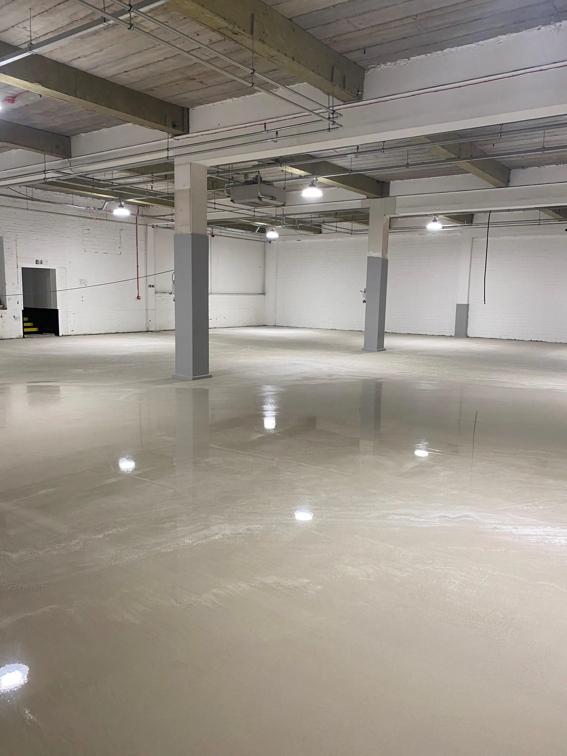 unoccupied-industrial-unit